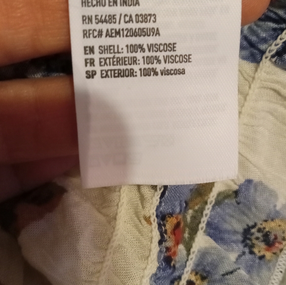 American Eagle NWOT SMALL - Picture 6 of 6